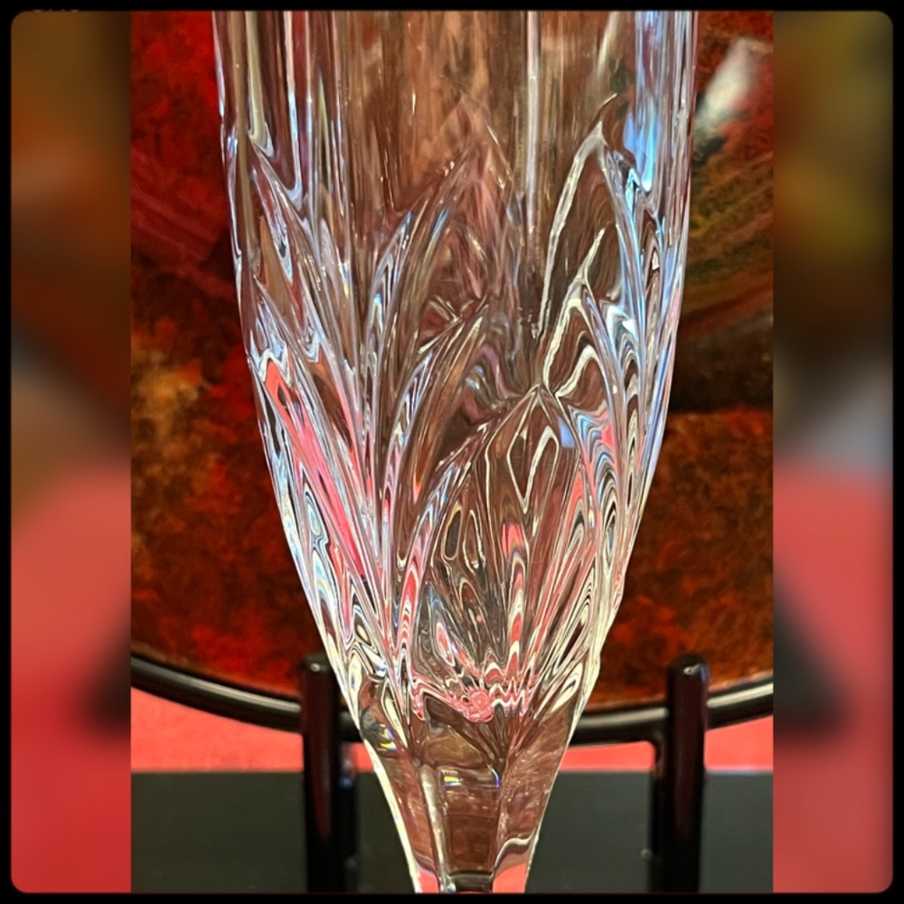 Clear Cut Crystal Champagne Glasses-Set of Five - Picture 3 of 5